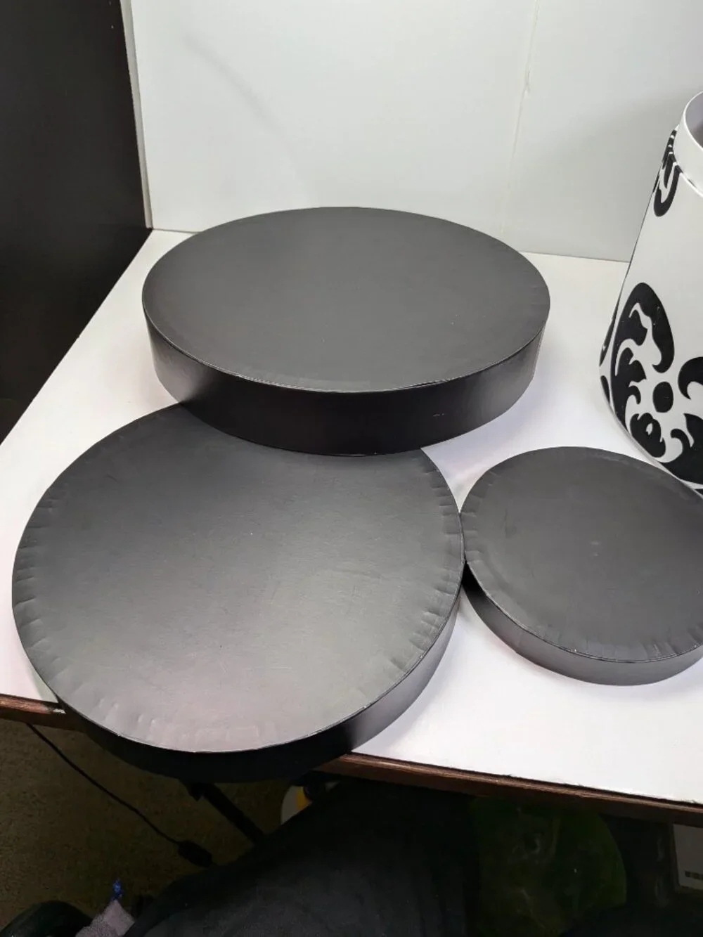 Set of 3 Vintage Flocked Damask Hat Boxes Black & White Round Nesting Storage